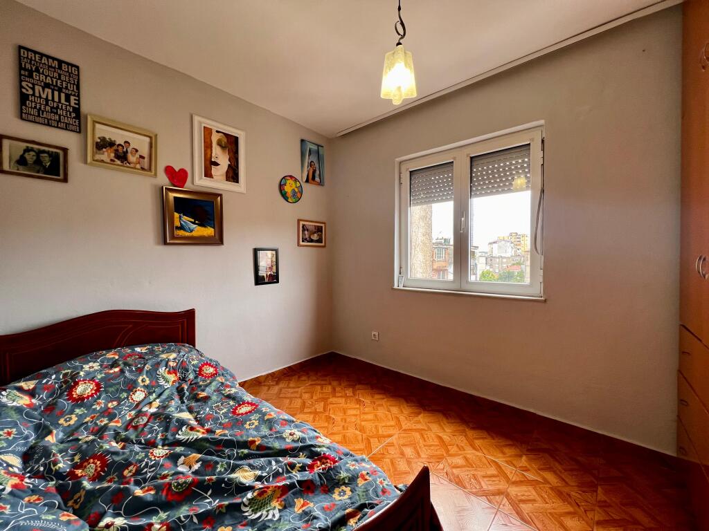 For rent, Apartment 2+1+balcony "Electric Market" Ali Demi - Tirana.