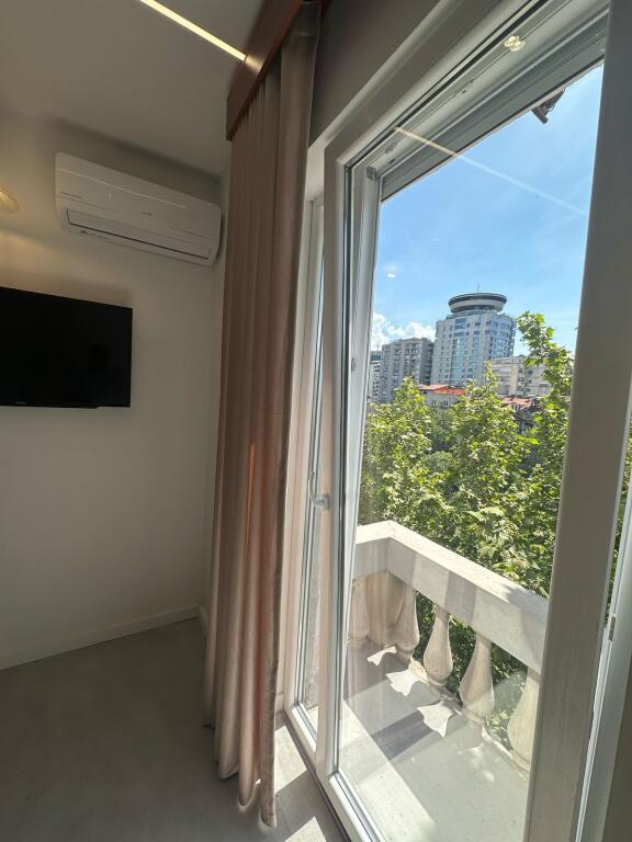 Studio for rent in Shallvaret