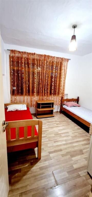 Jepet Me Qera Apartament 2+1+1 Ballkon