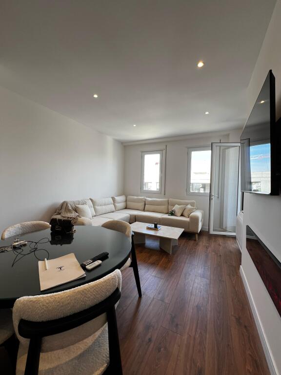 Rent, 2+1 Apartment Paskuqan, White Palace, Small disk...