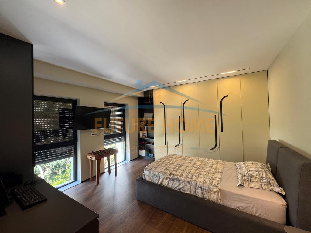 Shitet, Duplex 3+1+3+Verandë, Rezidenca Kodra e Diellit, Tiranë