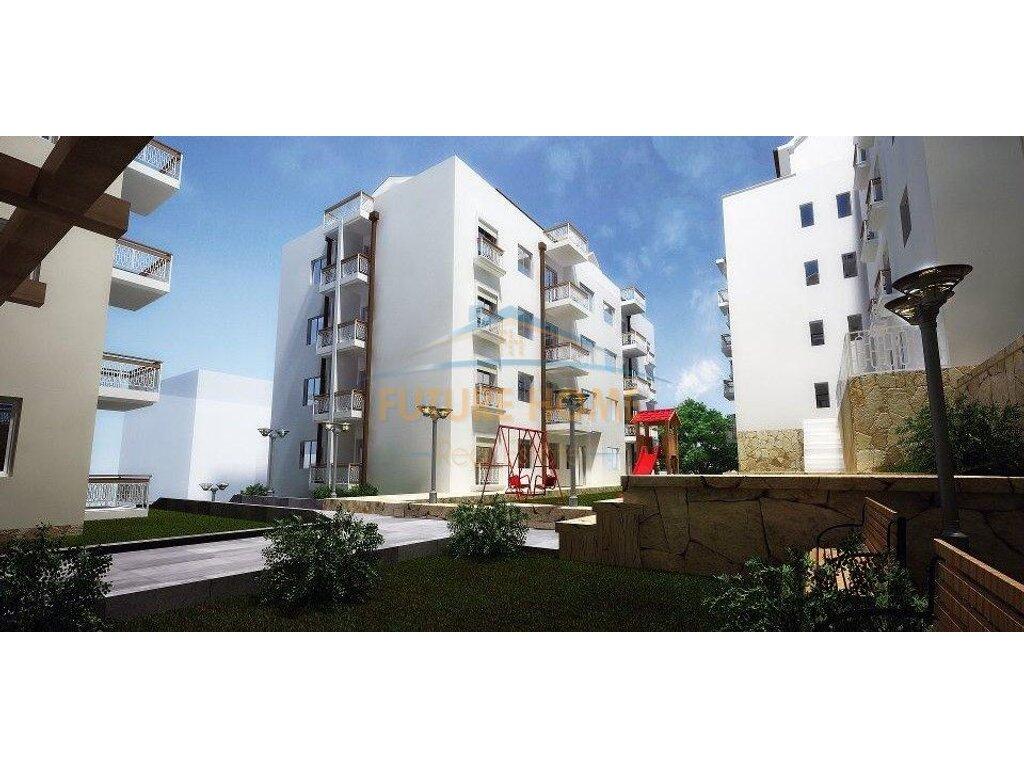 Shitet, Apartament 3+1+2, në Fresk, Tiranë.