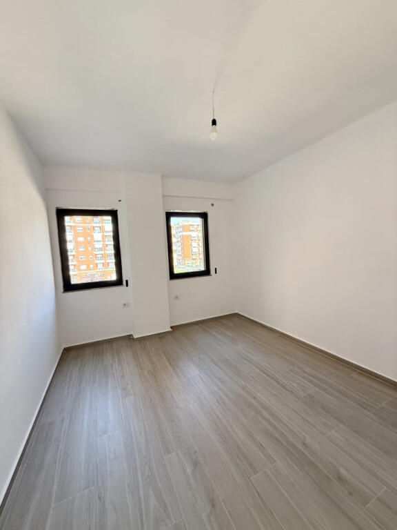 Office for Rent 2+1 at Fusha e Aviacionit (ID BZ2625) Tirana