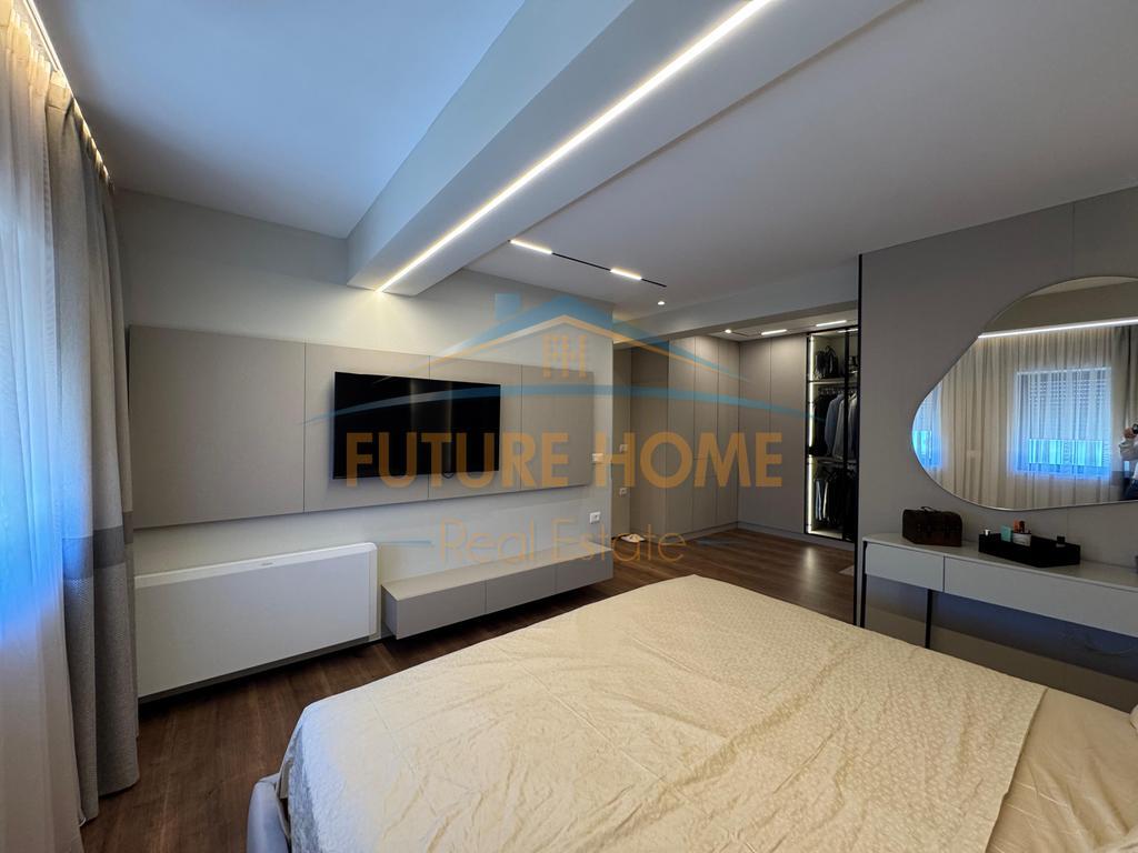 Shitet, Duplex 3+1+3+Verandë, Rezidenca Kodra e Diellit, Tiranë