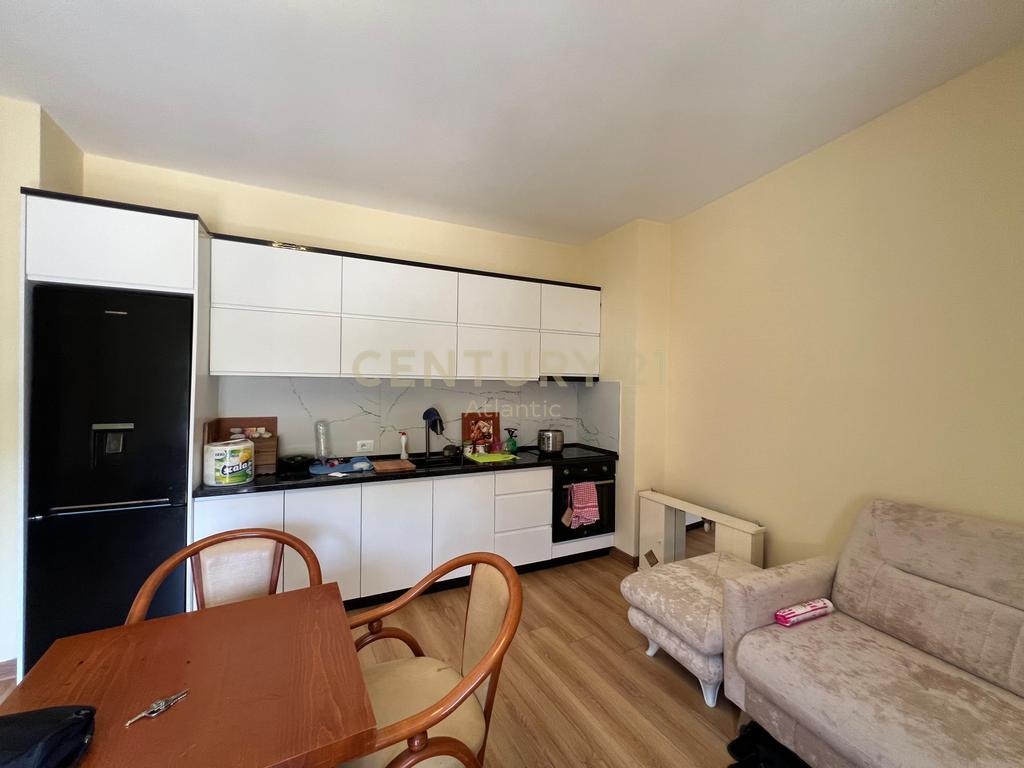 FOR SALE APARTMENT 1+1 NEAR DURRES HOSPITAL!