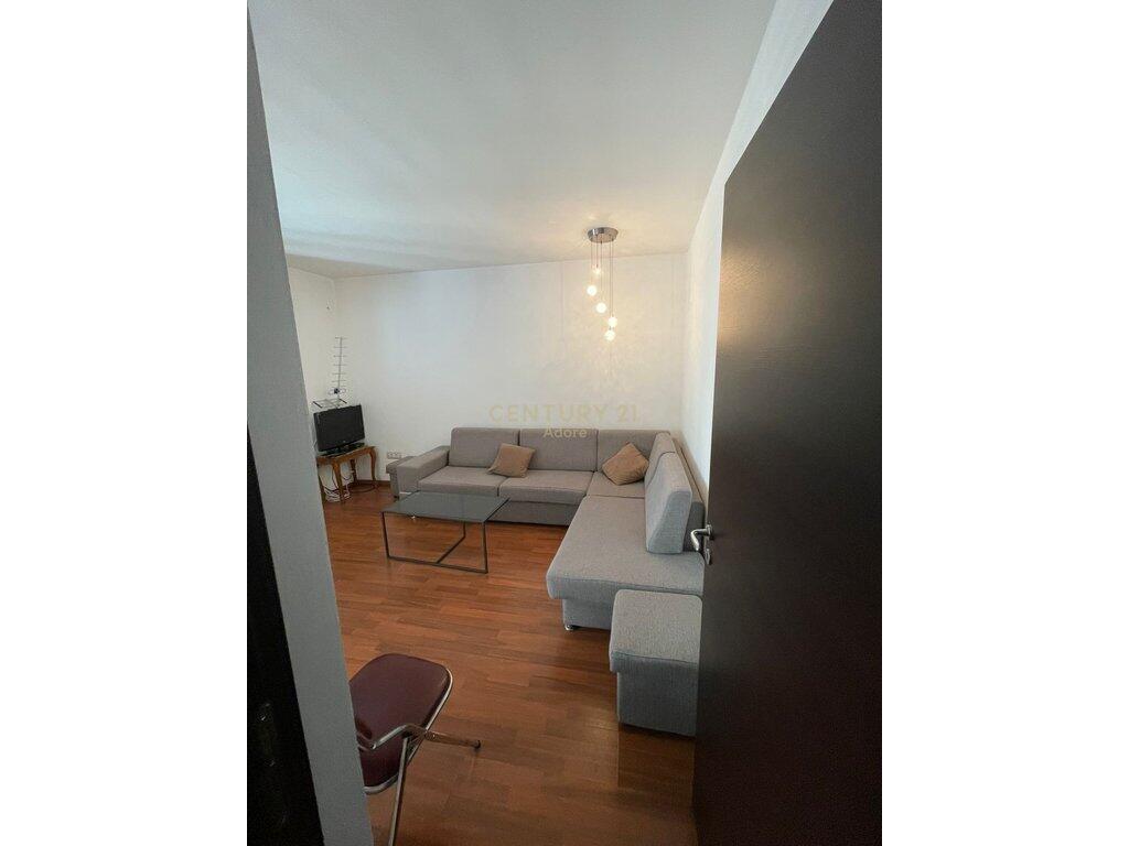 FOR RENT APARTMENT 1+1 ON IRFAN TOMINI STREET!
