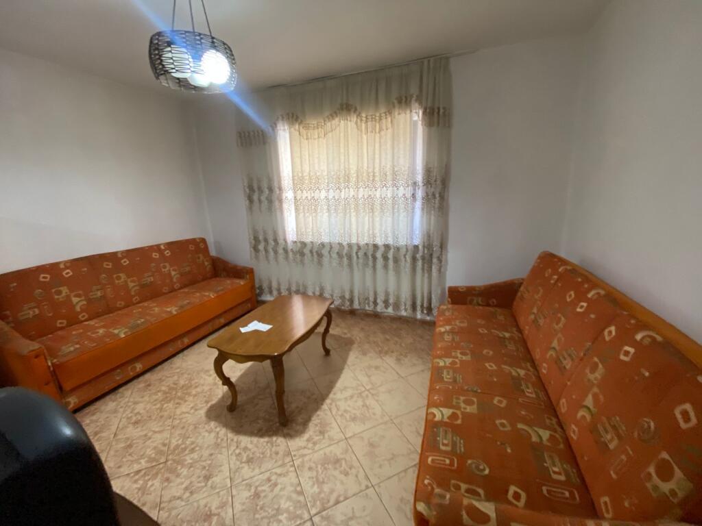 For rent 2+1 near Brryli opposite Msternitetit