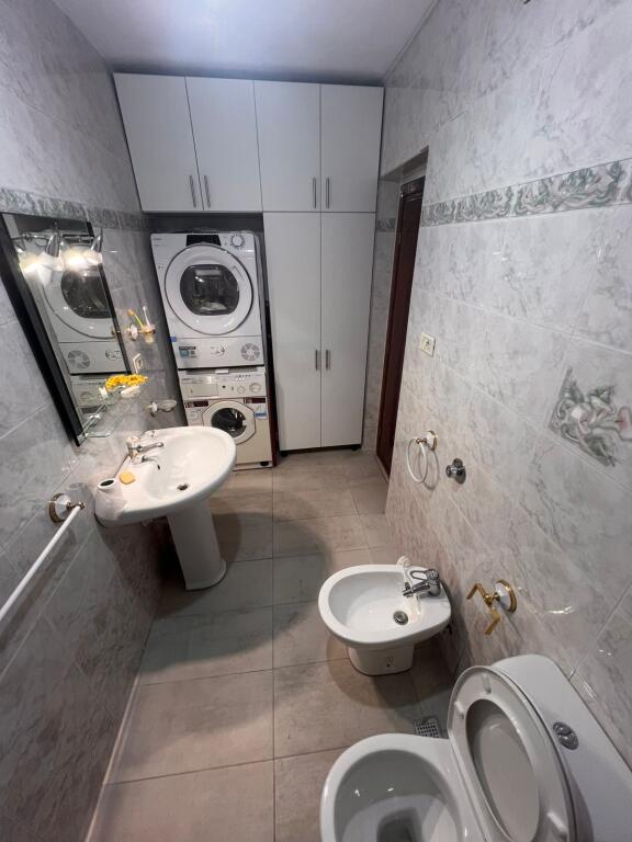 Boulevard Zogu 1 Apartment 1+1 for rent