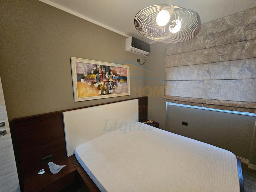 Qera, Apartament 3+1+Post Parkimi, Liqeni I Thatë, Tiranë.