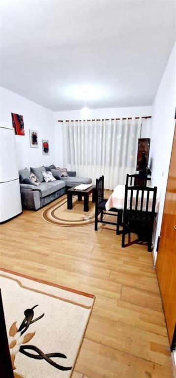 Jepet Me Qera Apartament 2+1+1 Ballkon