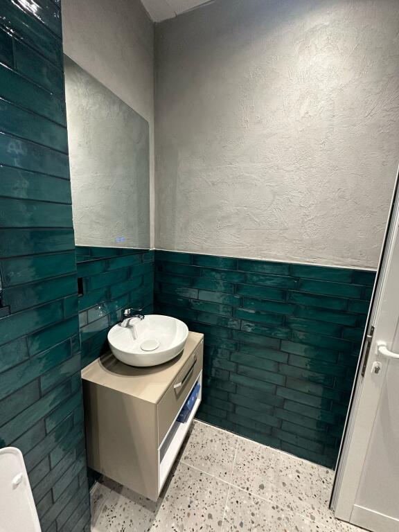 Studio for rent in Shallvaret