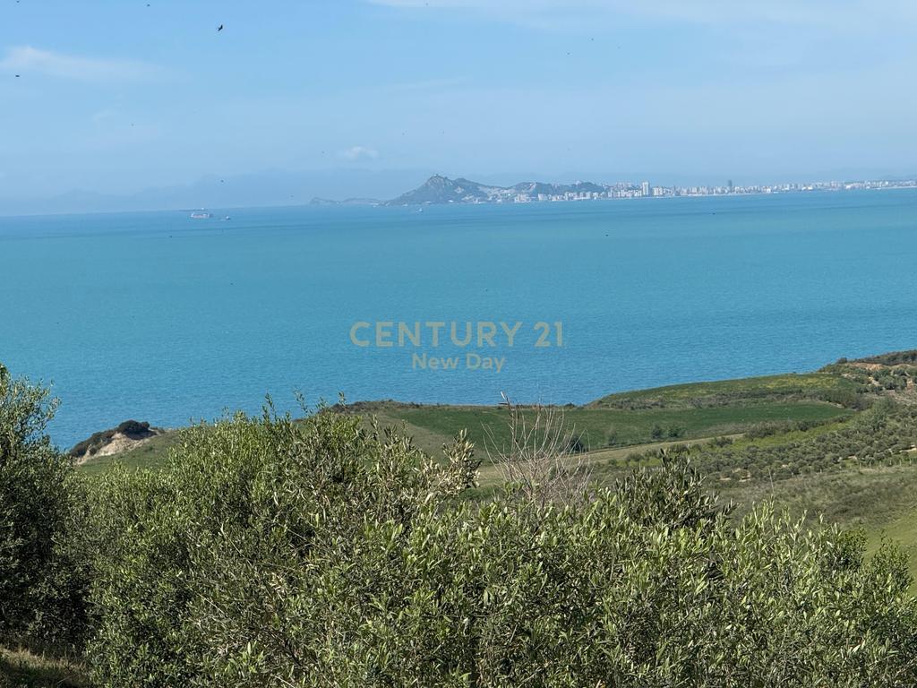 Tokë për shitje në Bardhor – 5000 m² me pamje të plotë nga Durrësi