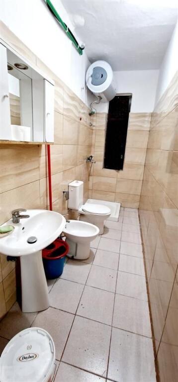 Jepet Me Qera Apartament 2+1+1 Ballkon