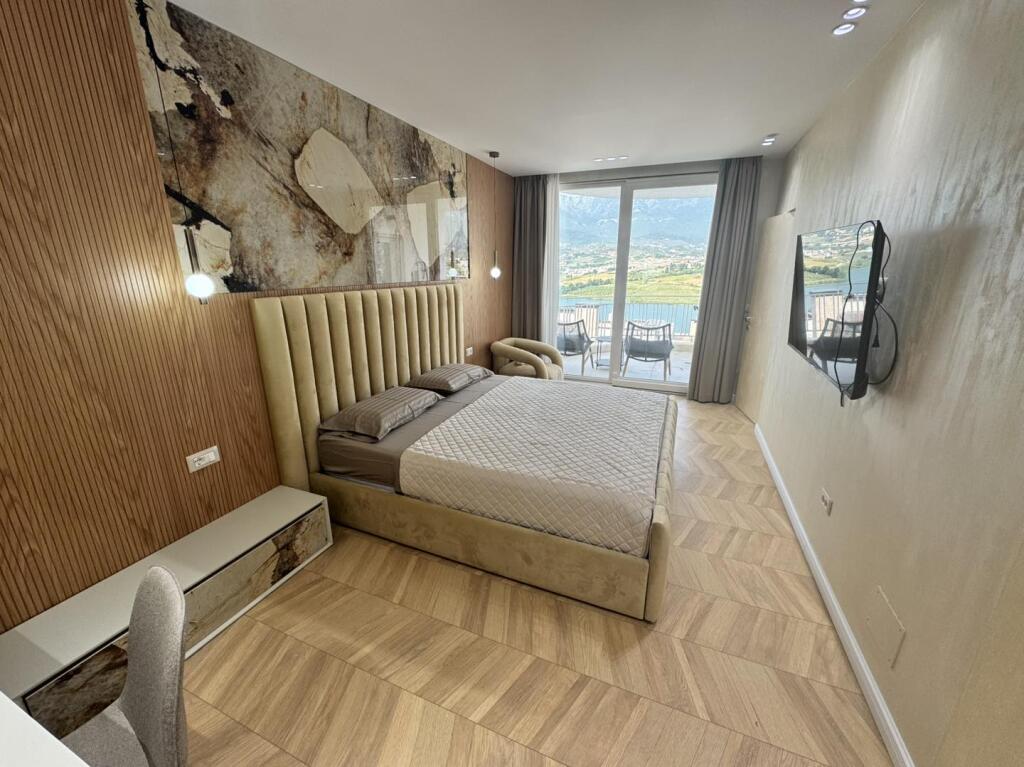 ‼️Super apartament 2+1+2+post parkimi me pamje fantastike nga Liqeni i Farkes‼️