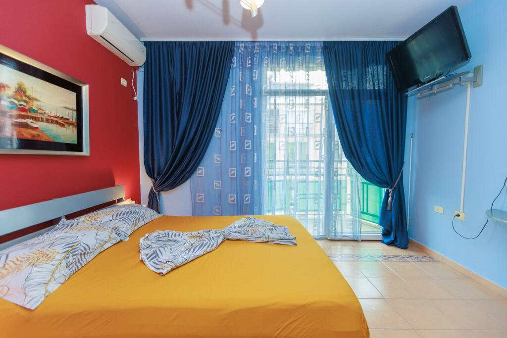 FOR SALE SUPER APARTMENT 2+1+2 WITH SEA VIEW IN GOLEMI BEACH