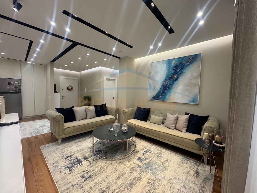 For sale, Apartment 3+1+2, Fusha e Aviacionit (Kompleksi Turdiu)