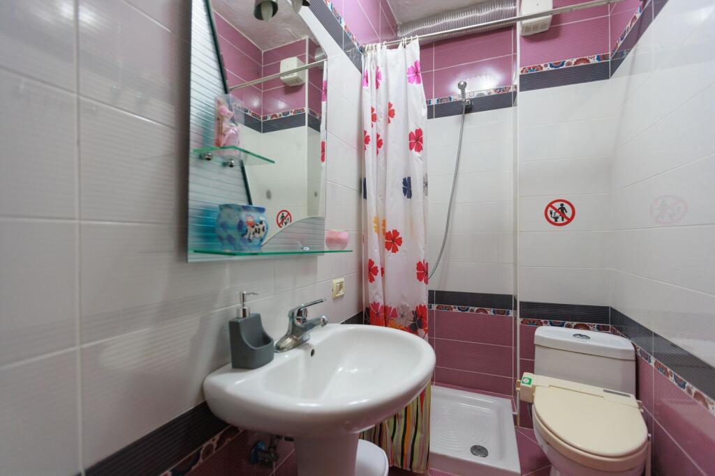 FOR SALE SUPER APARTMENT 2+1+2 WITH SEA VIEW IN GOLEMI BEACH