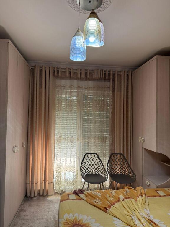 Apartament 1+1 për qira tek 21 Dhjetori