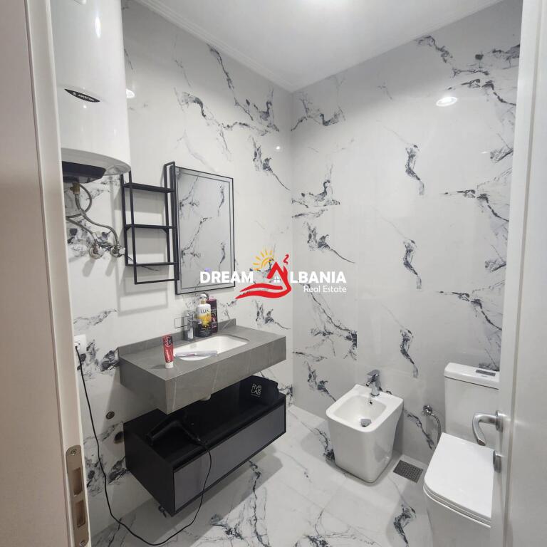 2+1+2 apartment for sale, Liqeni i Thate