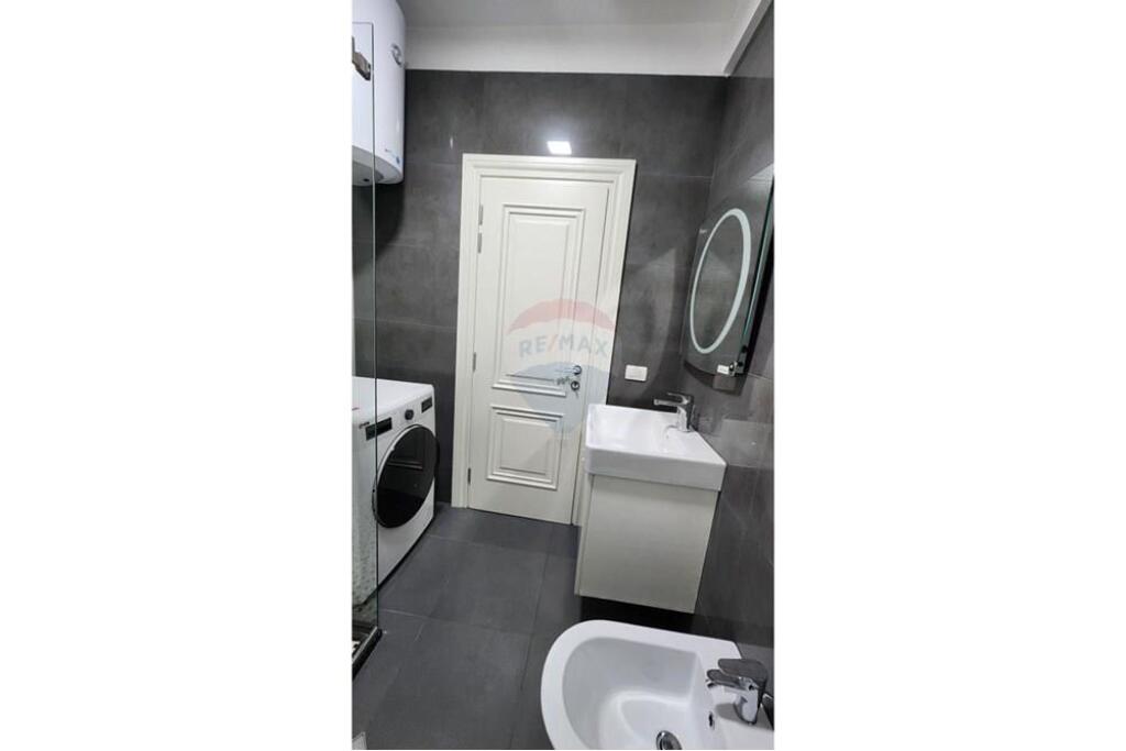1+1 apartment for rent on Elbasanit street