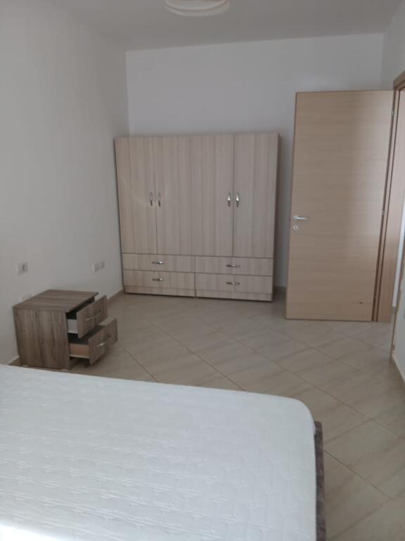2+1, furnished, dry lake.