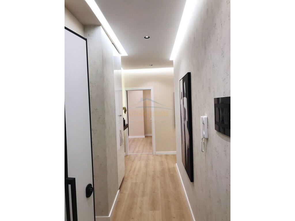 For sale, Apartment 2+1, Pazari i Ri, Tirana.