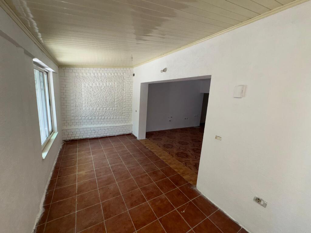FOR SALE APARTMENT 2+1 WITH YARD IN THE CENTER OF SHIJAK!!