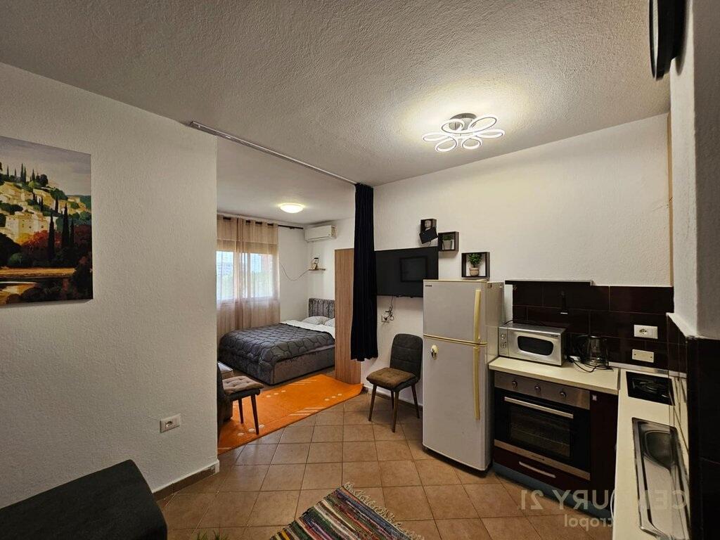 Studio apartment for rent – Rruga 5 Maji, Tirana