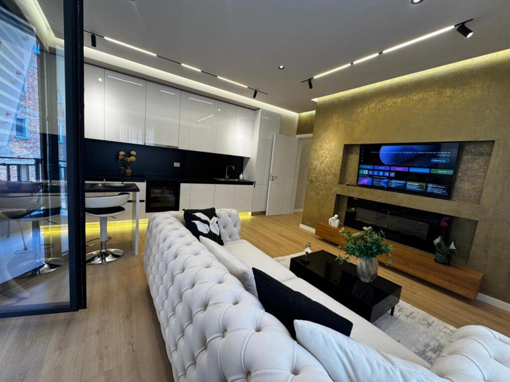 For sale 2+1 apartment, new market