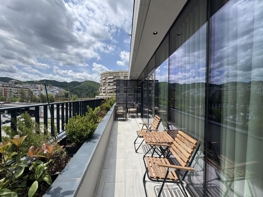 Affitto, Appartamento 2+1+2+ Posto Auto, Lake View Residences, Tirana