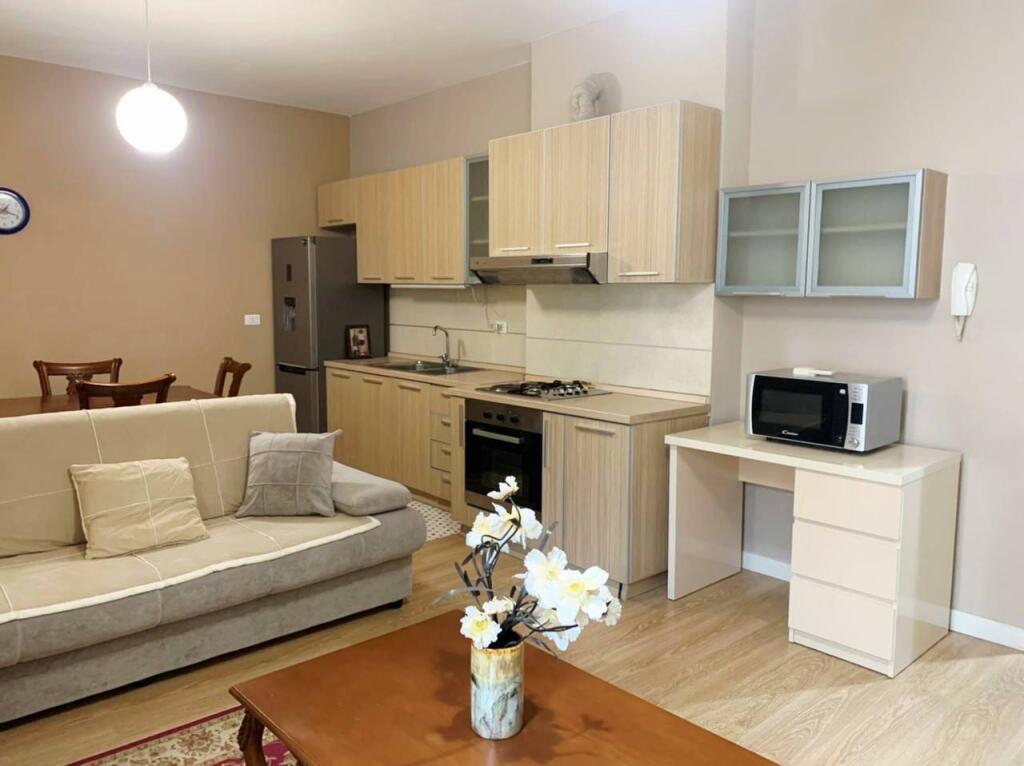 FOR RENT: Apartment 1+1+ Garage/ area: Zoo Garden