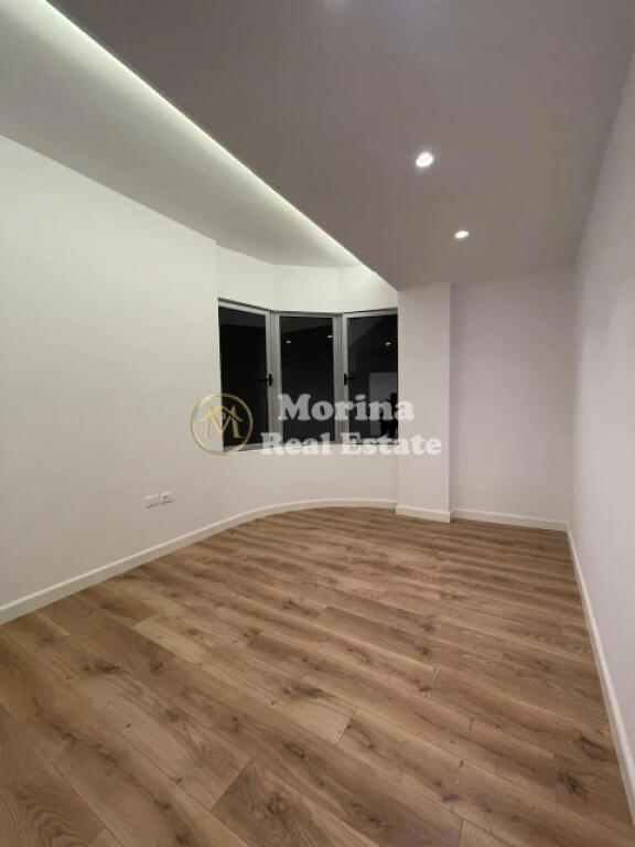 Vendita, Appartamento 2+1, Via Kavaja