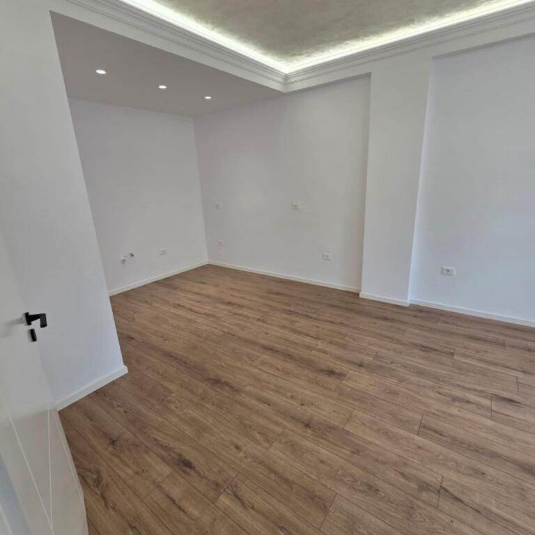 FOR SALE, APARTMENT 2+1, KAVAJËS STREET, TIRANA, TT 2147