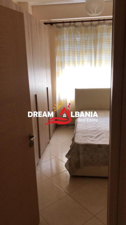 Apartament 2+1 me qera tek Komuna e Parisit, prane Kompleksit KIKA ne Tirane (ID 42215282)