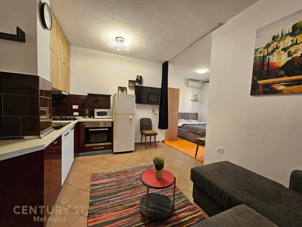 Studio apartment for rent – Rruga 5 Maji, Tirana