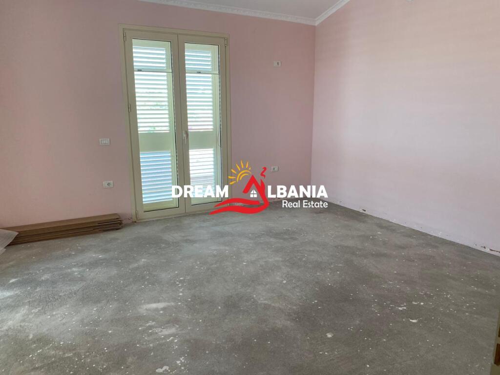 Villa in affitto Mjull Bathore, di fronte al centro commerciale TEG, a Tirana (ID 4251127)