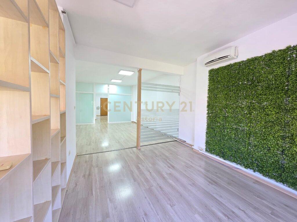 Premium office for rent in the heart of the Block 200 m² / month net
