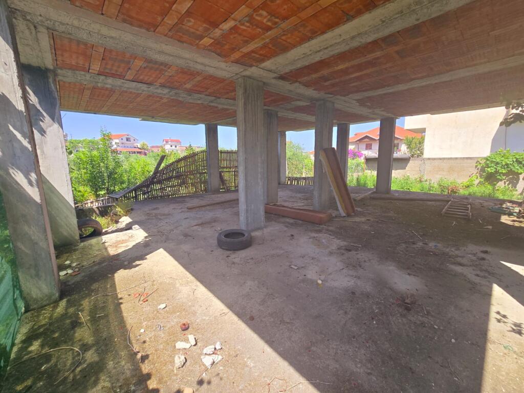 For sale: Karabina + Land + Soil in Shkallnur, Durrës