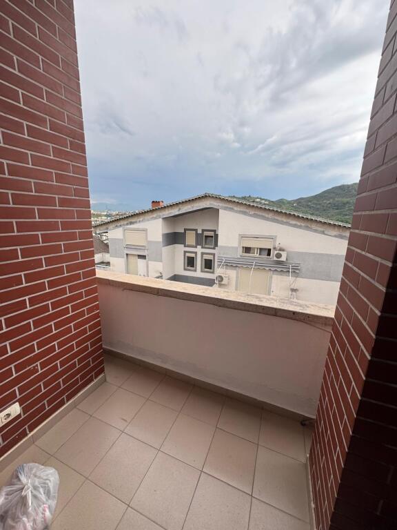1+1 Apartment for rent, Liqeni I Thatë, Tirana.