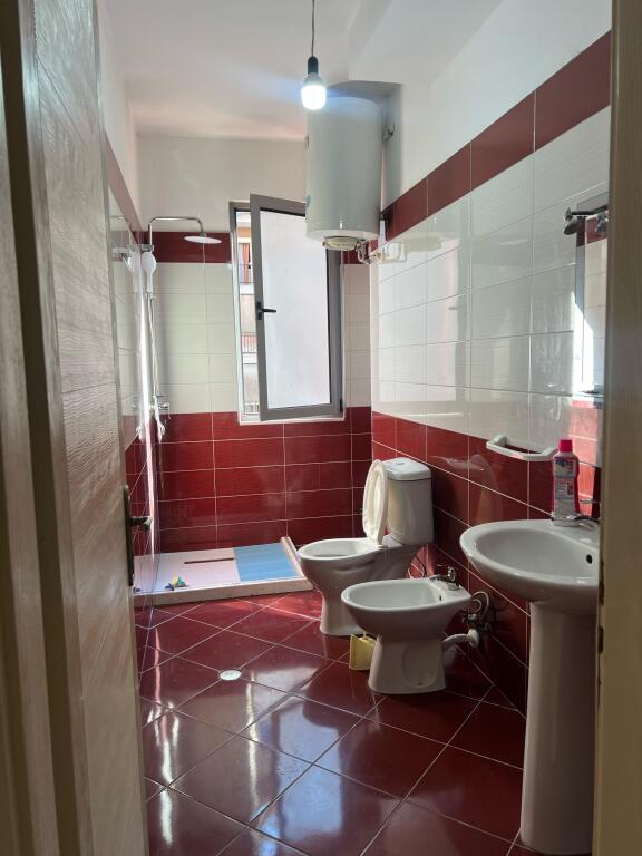 Apartament 2+1 me qira ne Astir