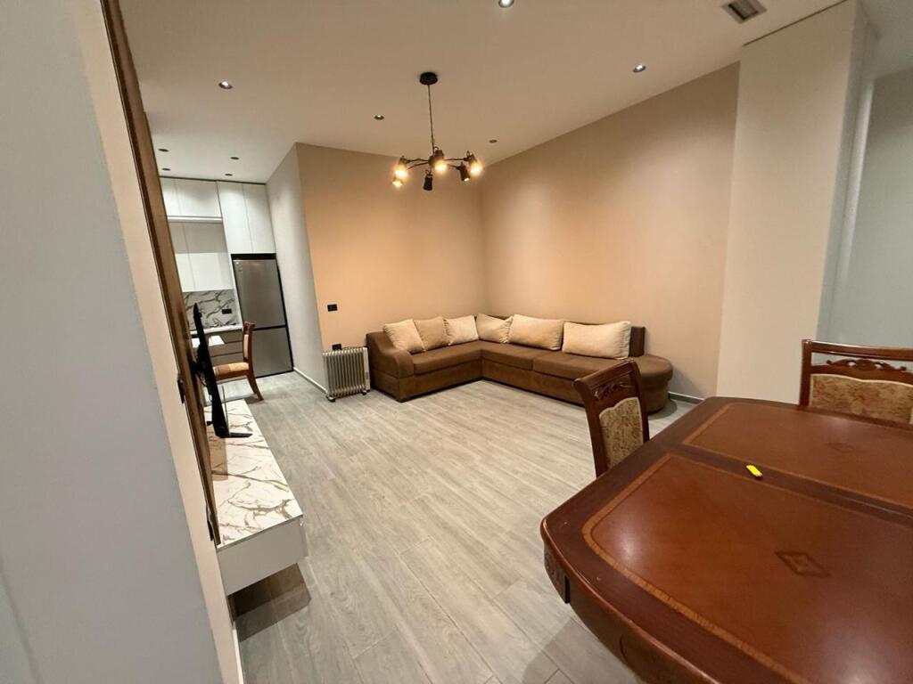2+1 APARTMENT FOR RENT WITH PARKING IN KAMEZ