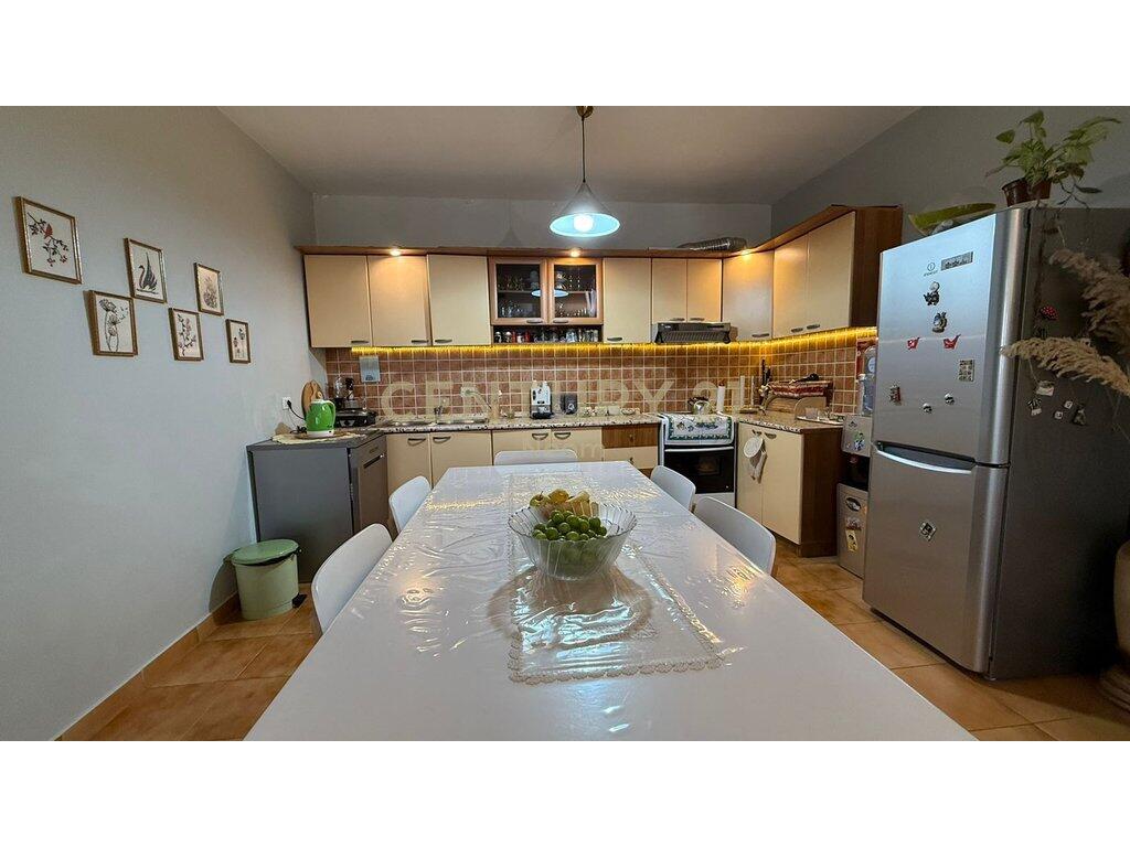 Paris Commune, 2+1+2 apartment for sale!