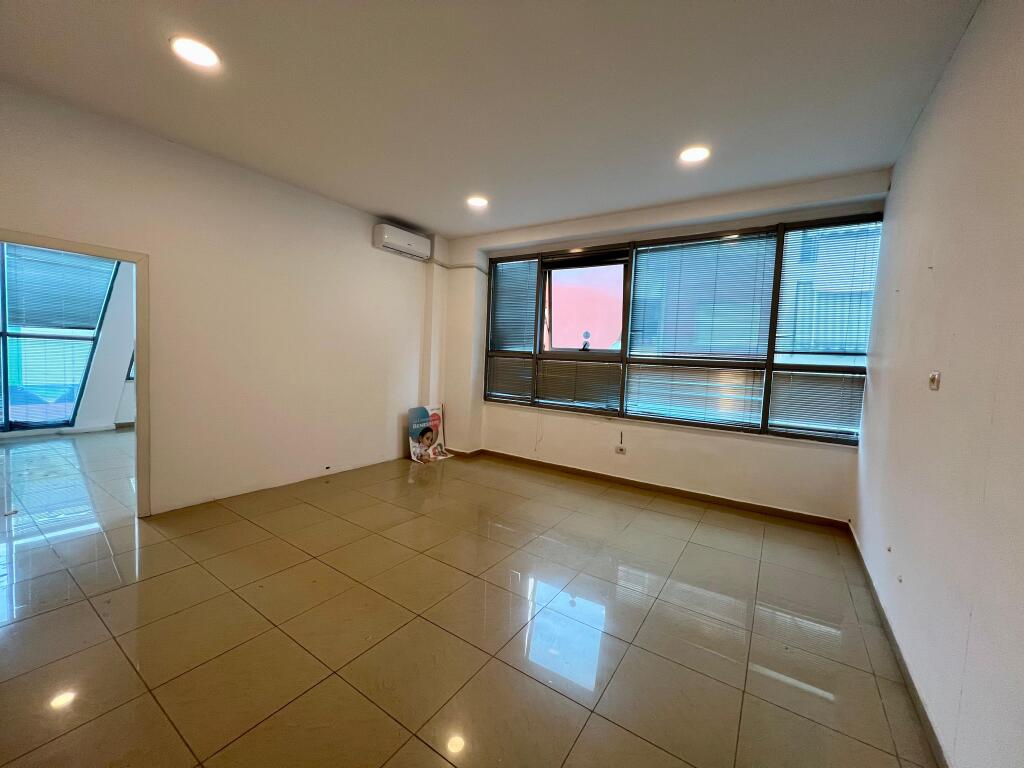 Rent, Business Space "Pazari i Ri", Tirana.
