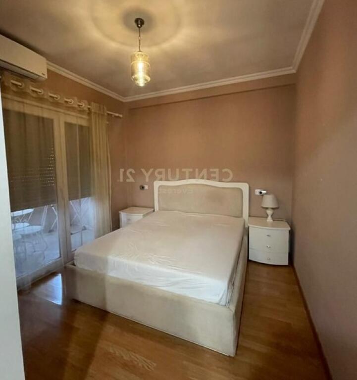 RR. ALI DEMI, WE OFFER FOR RENT APARTMENT 1+1