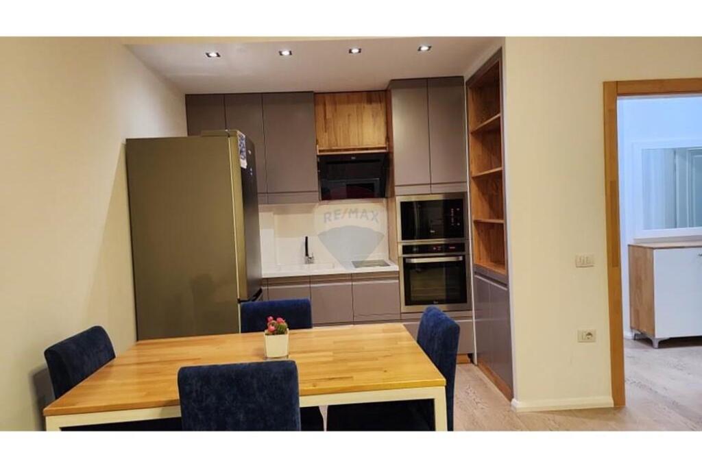 1+1 apartment for rent on Elbasanit street