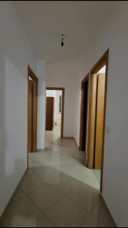 Apartament 3+1+2 për qira në Rrugën Mihal Grameno