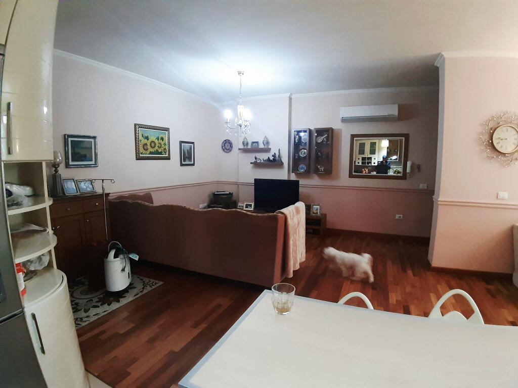 FOR RENT: Apartment 2+1+ Garage/ area: Zoo Garden