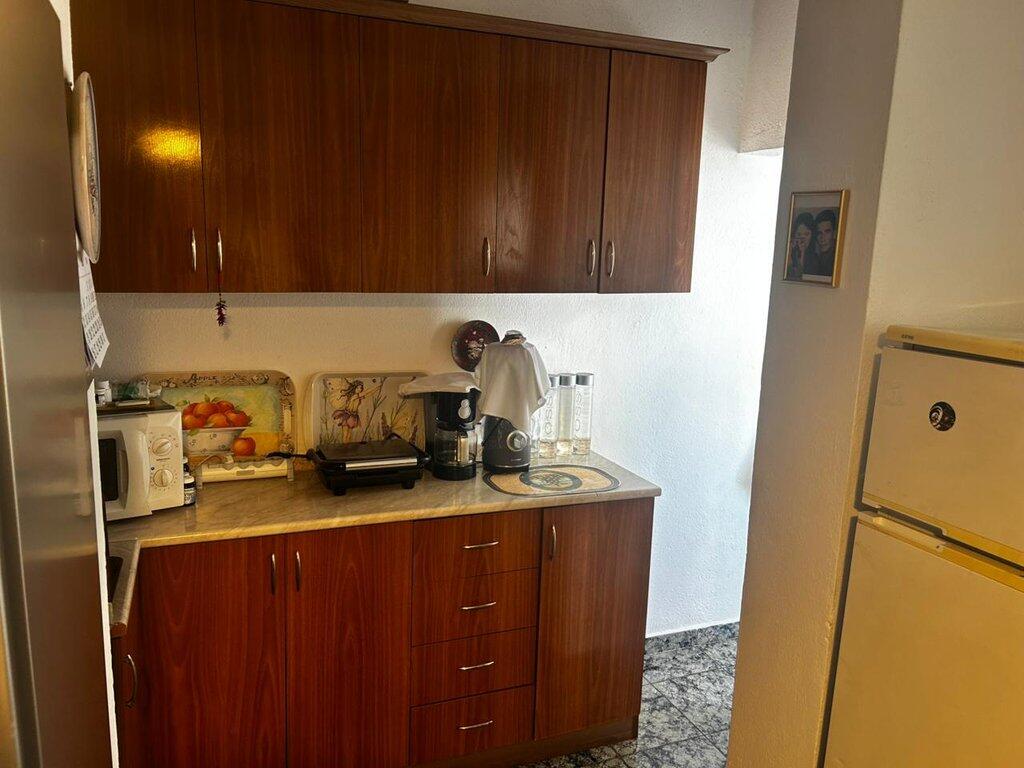 Shitet, Apartament 2+1, Zogu i Zi
