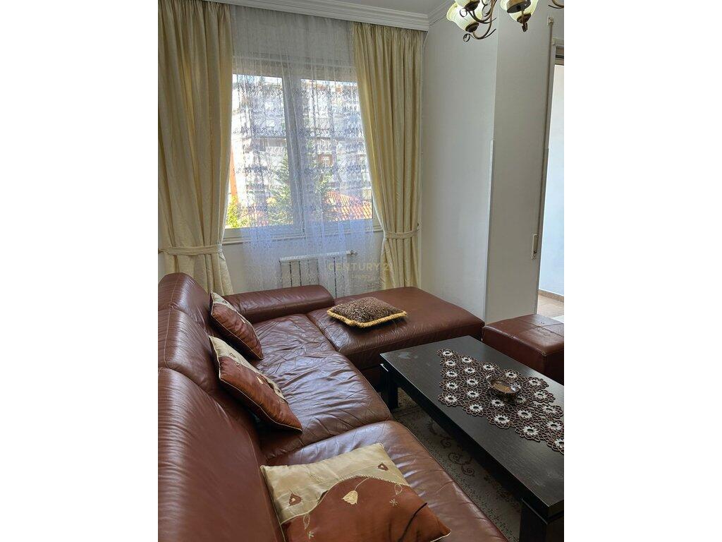 An apartment 1+1 is for rent at Higjena!