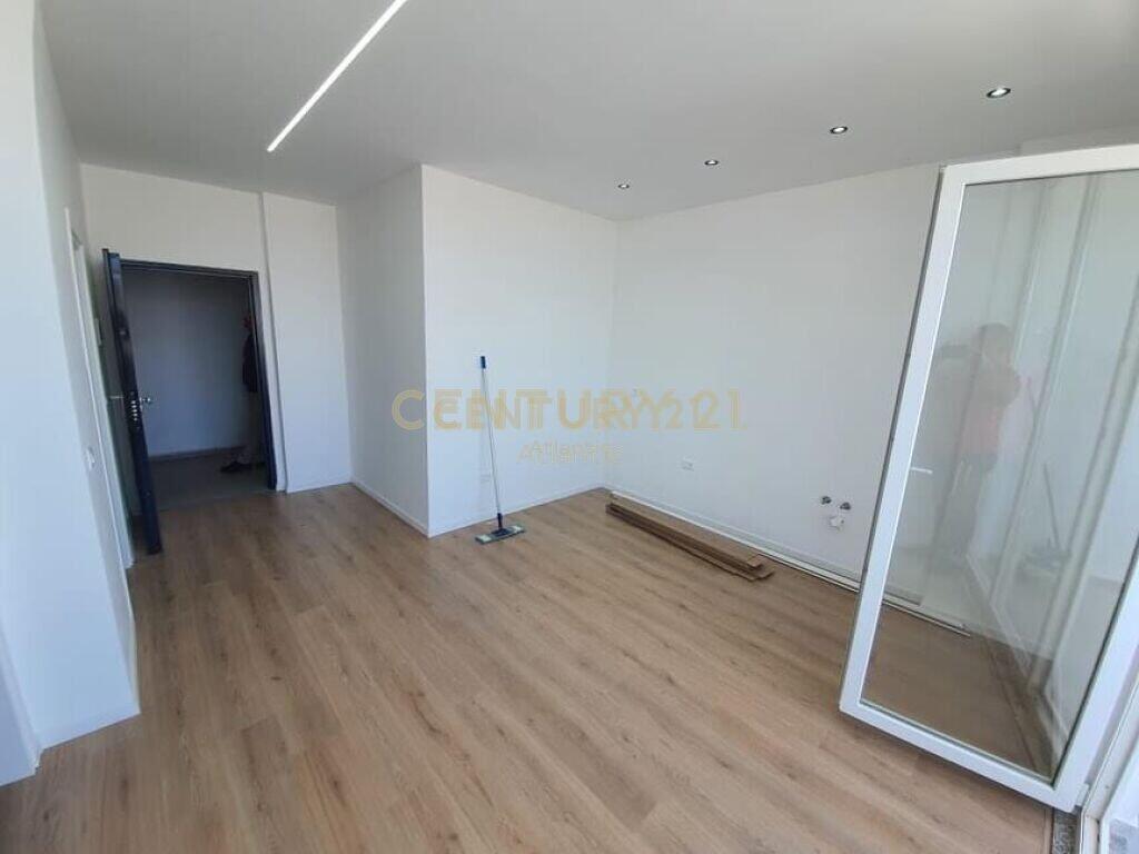 FOR SALE APARTMENT 1+1 WITH SEA VIEW AT RROTA E KUQE!